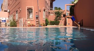 Très belle villa a targa quartier les deux palmier Marrakech